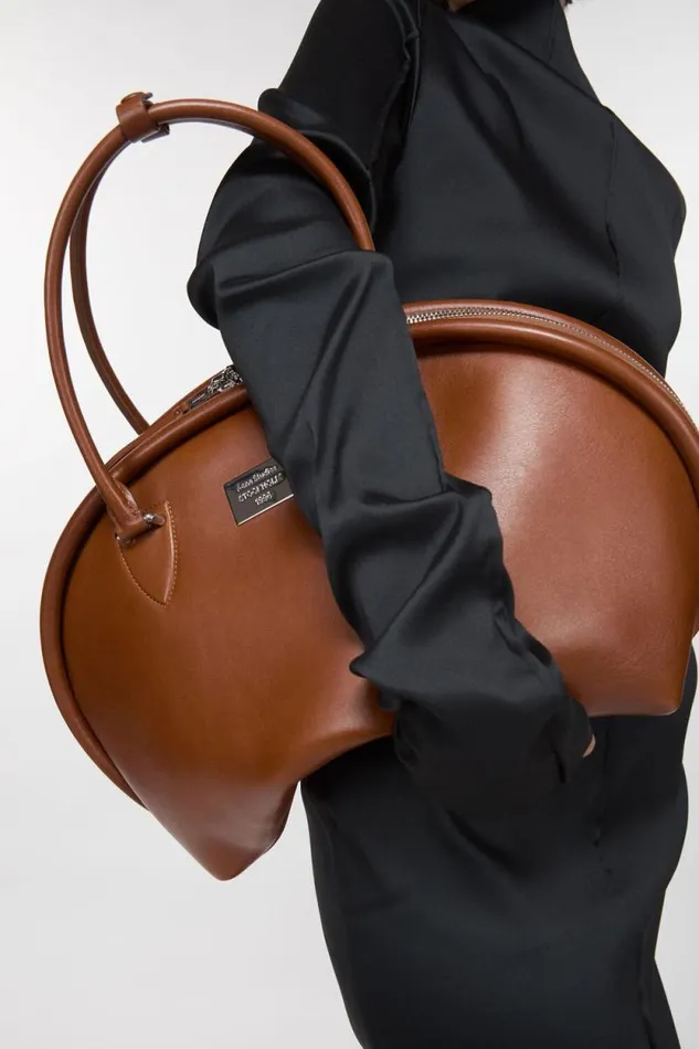 Acne Studios Bowlina Shoulder Bag Cognac Brown Women Bags Acne Studios Bowlina Shoulder Bag Cognac Brown Women Bags
