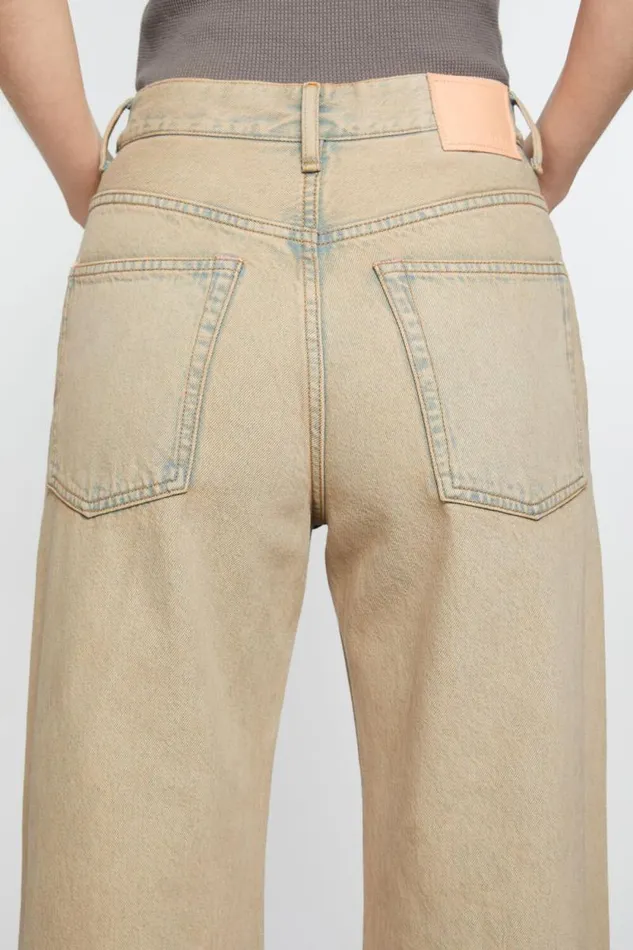 Acne Studios Relaxed Fit Jeans 8211 2022 Light Sand Women Jeans Acne Studios Relaxed Fit Jeans 8211 2022 Light Sand Women Jeans