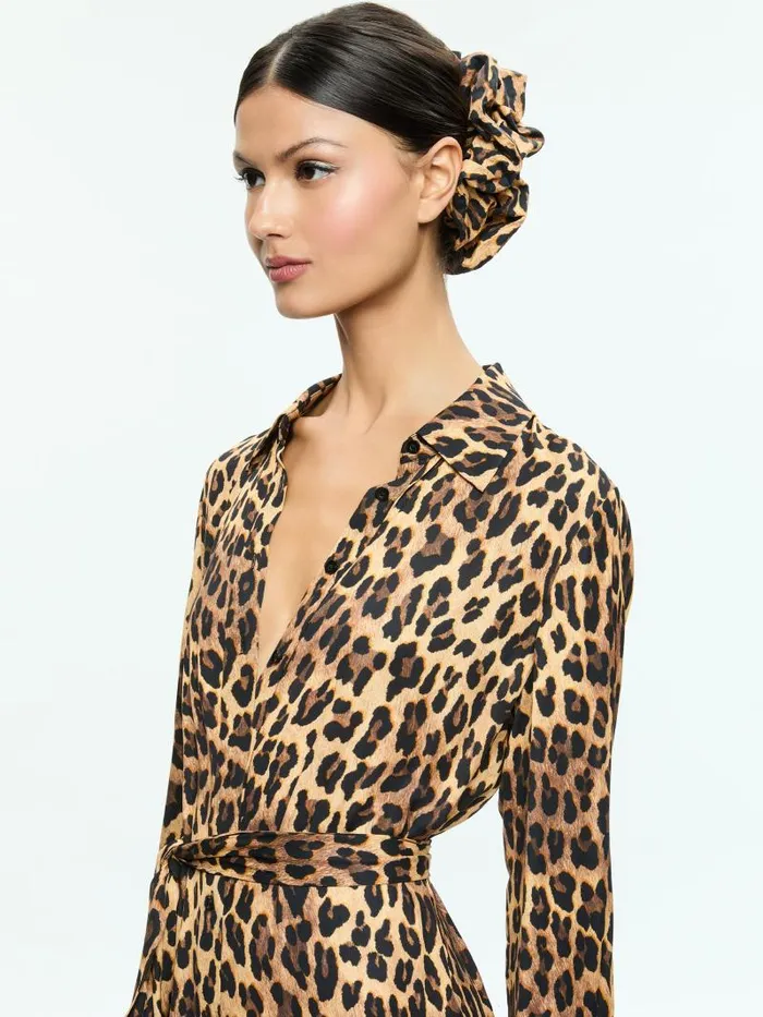Alice Olivia CHASSIDY MAXI SHIRT DRESS Spotted Leopard Dark Tan Women Dresses