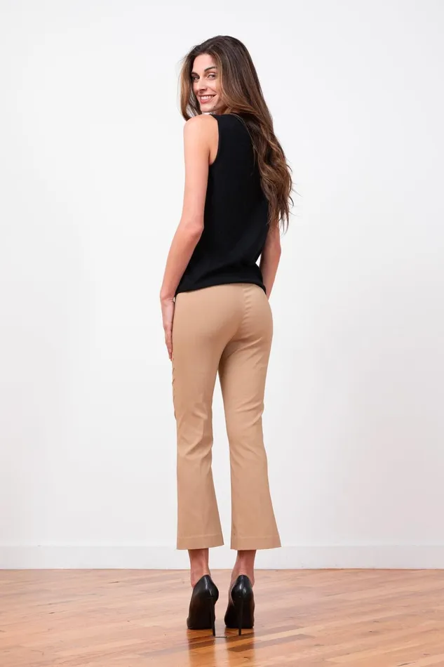 Avenue Montaigne LEO Signature Camel Women Pants