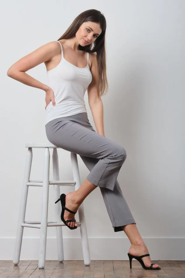 Avenue Montaigne LEO Signature Light Grey Women Pants Avenue Montaigne LEO Signature Light Grey Women Pants
