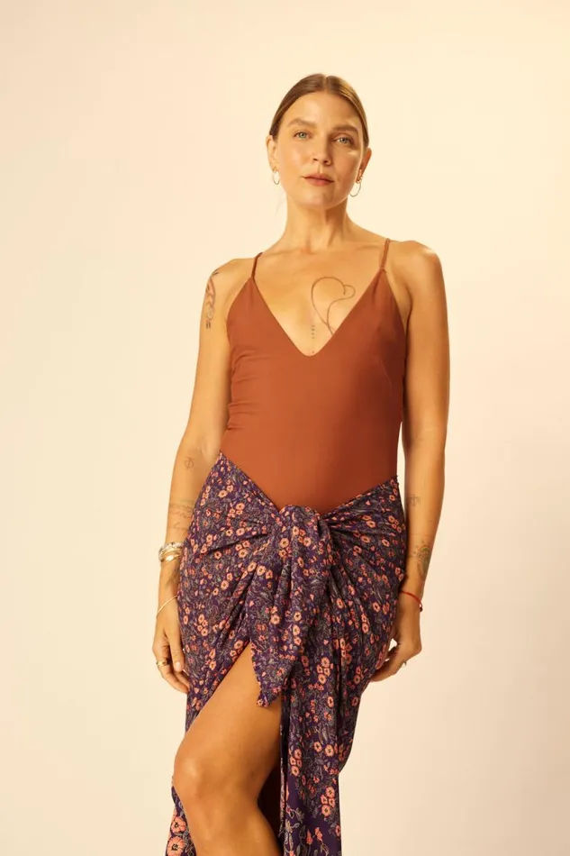 Bottoms Shop Natalie Martin SARONGSCARF Petite Fleur Aubergine