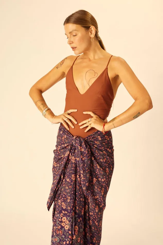 Bottoms Shop Natalie Martin SARONGSCARF Petite Fleur Aubergine