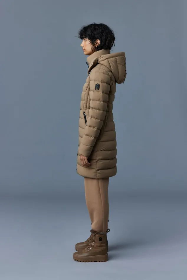 Downs and Jackets Women Mackage FARREN Agile360 Down Coat With Removable Hood Trench Downs and Jackets Women Mackage FARREN Agile360 Down Coat With Removable Hood Trench