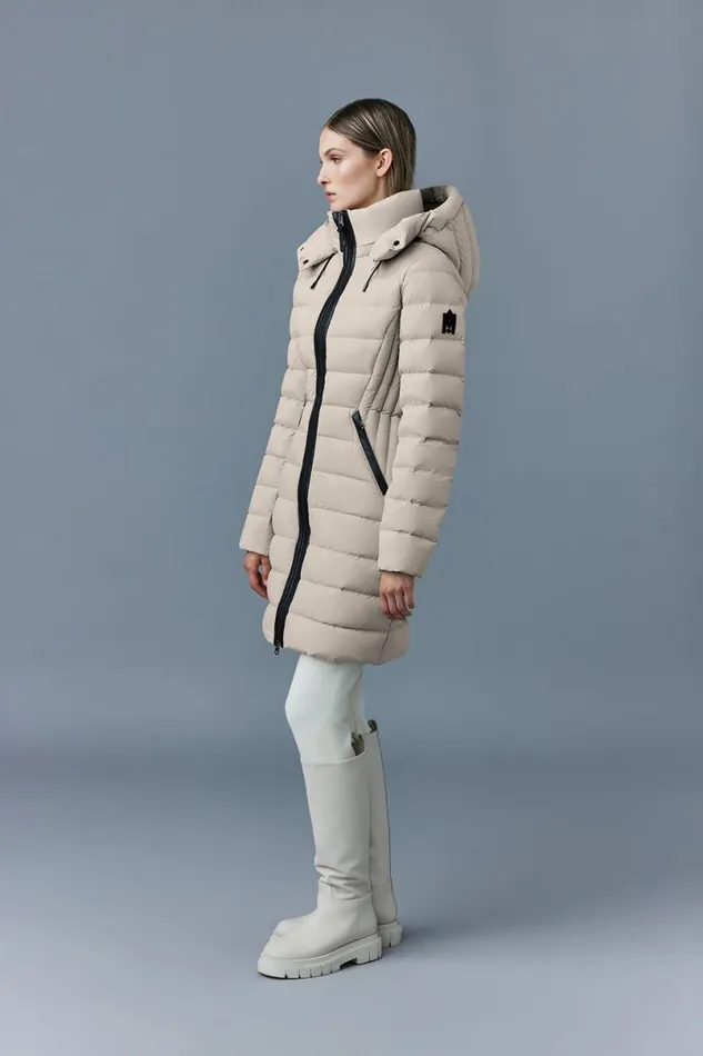 Downs and Jackets Women Mackage FARREN Agile360 Down Coat With Removable Hood Trench Downs and Jackets Women Mackage FARREN Agile360 Down Coat With Removable Hood Trench