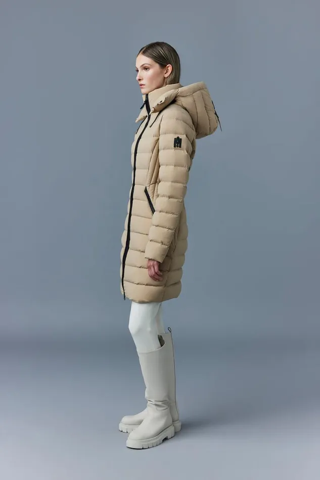 Downs and Jackets Women Mackage FARREN Agile360 Down Coat With Removable Hood Trench Downs and Jackets Women Mackage FARREN Agile360 Down Coat With Removable Hood Trench