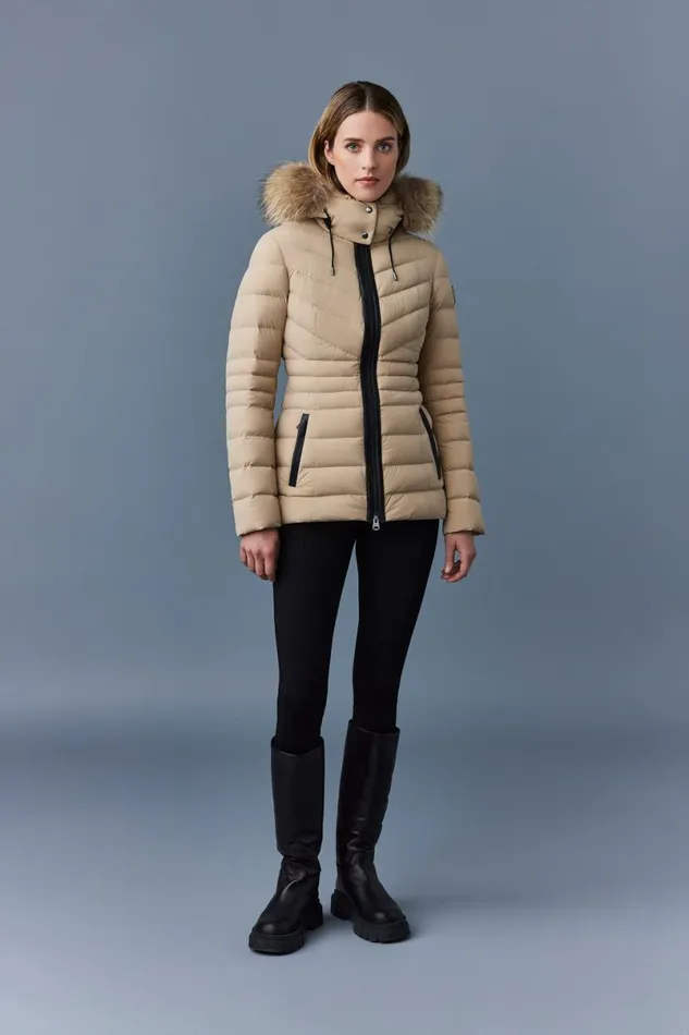Downs and Jackets Women Mackage PATSY Manteau Agile 360 En Duvet Avec Col En Fourrure Naturelle Black