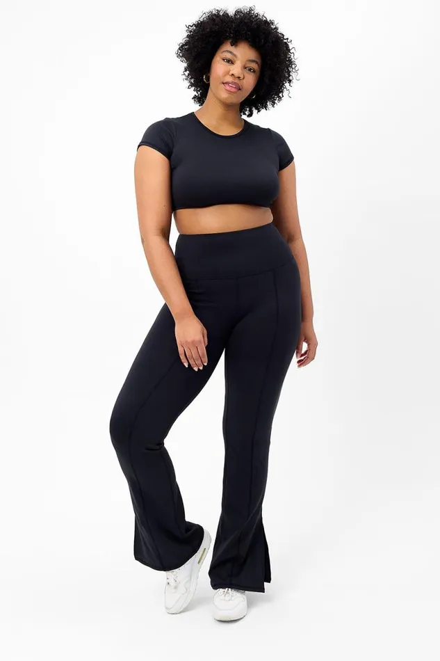 Frankies Bikinis Active Women Zippy Flare Legging Black