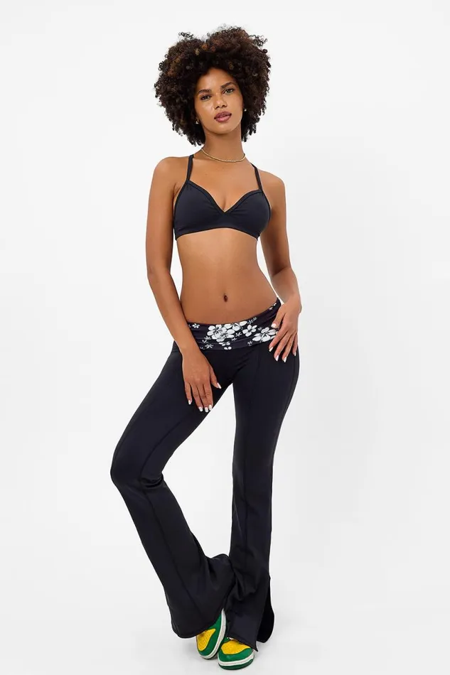 Frankies Bikinis Active Women Zippy Flare Legging Black