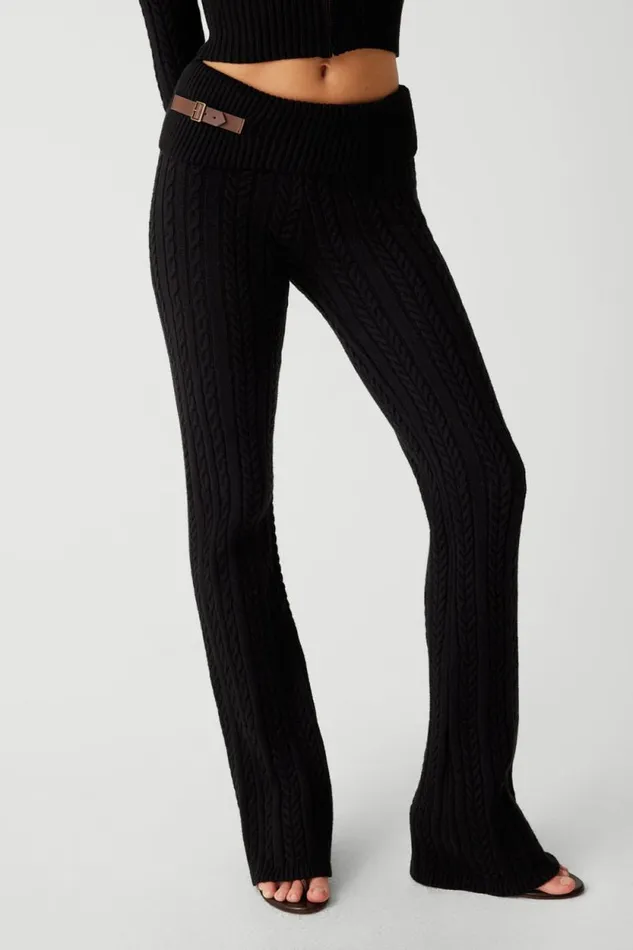 Frankies Bikinis Cloud Knits Women Fleur Cable Cloud Knit Pant Black