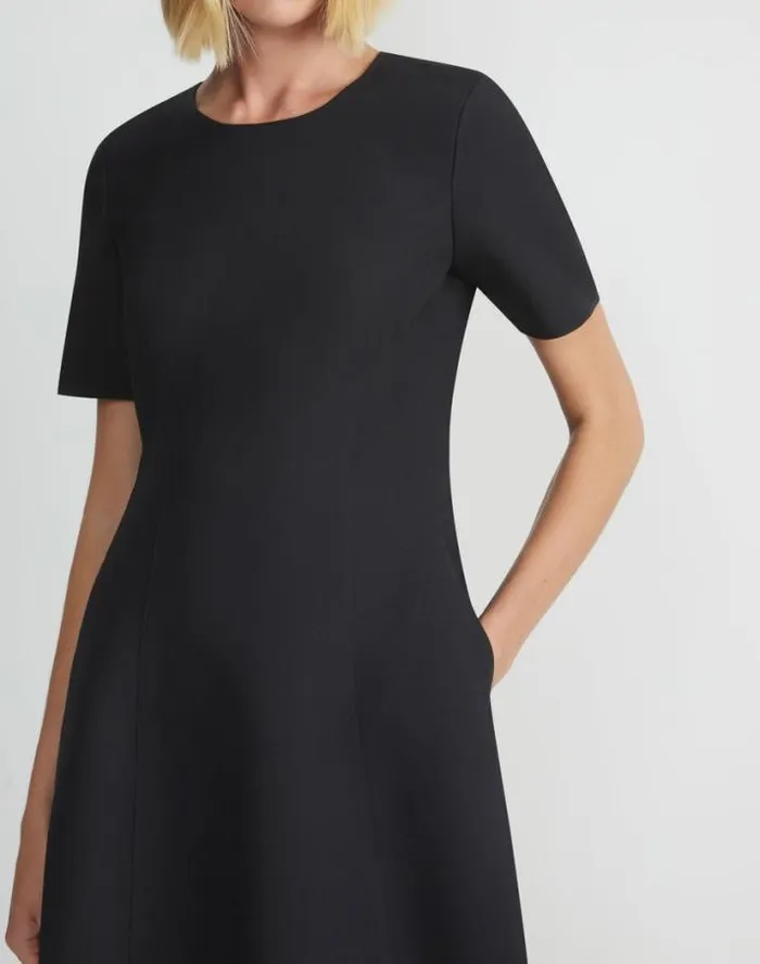 Lafayette 148 New York WoolSilk Crepe Short Sleeve Dress Black Ready To Wear Dresses
