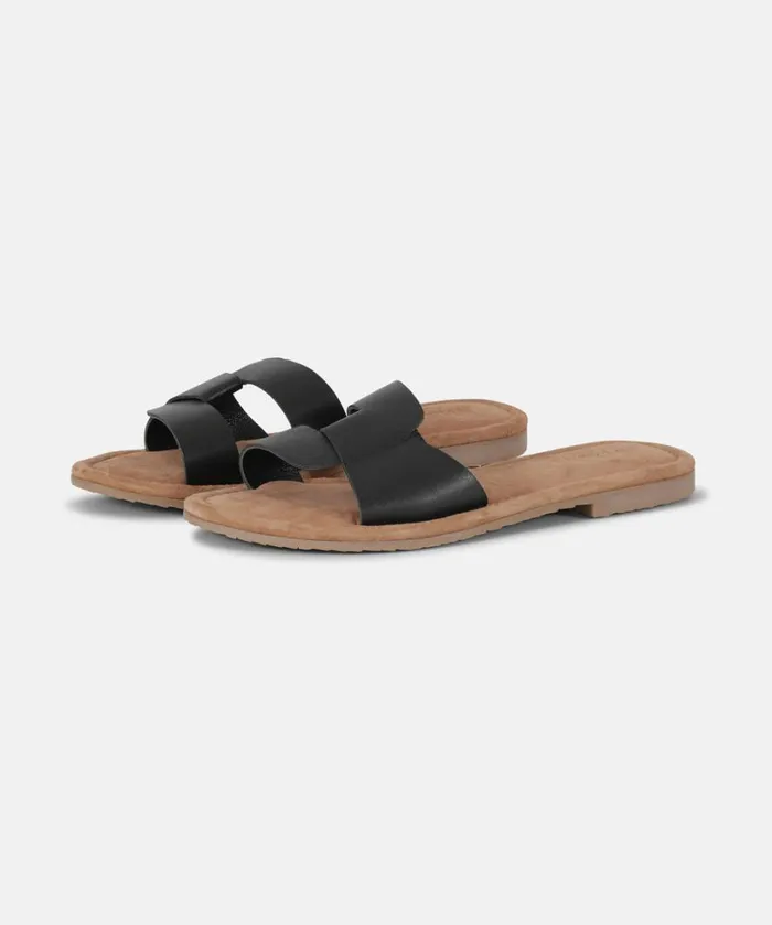 Leather Sandal 8211 Black Shoes Ilse Jacobsen Sandals