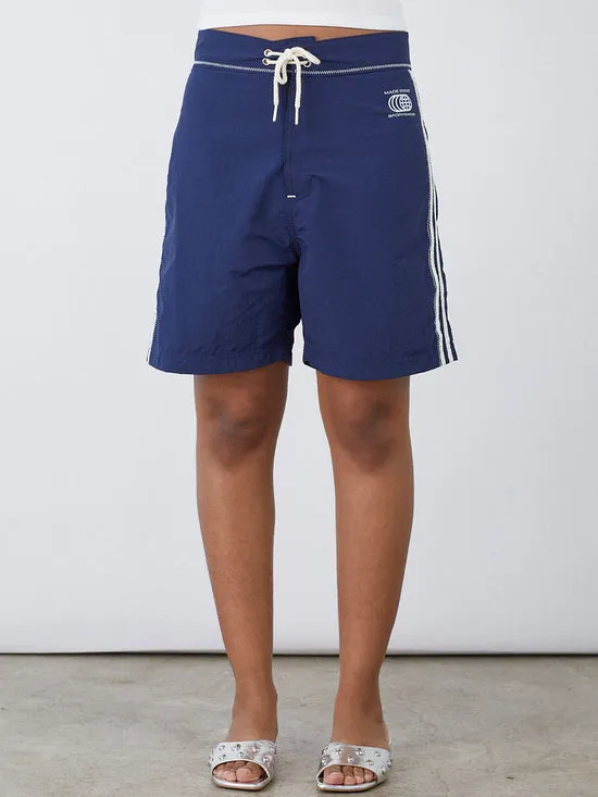 Lisa Says Gah Made Some Long Shorts Navy White Women Bottoms