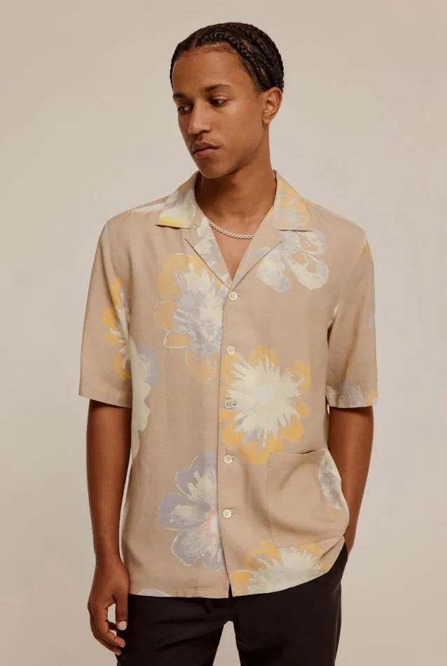 Man Venroy Shirts Low Pocket Relaxed Camp Collar Shirt