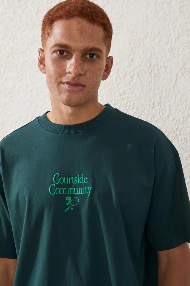 Men Activewear Cotton On Active Kokkinakis TShirt Lcn Tk Pine Grove Courtside Community