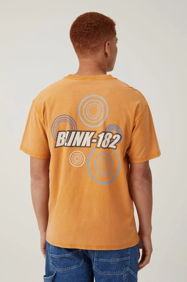 Men Graphic TShirts Cotton On Blink 182 Loose Fit TShirt Lcn Mt Buckskin Goldtech Logo