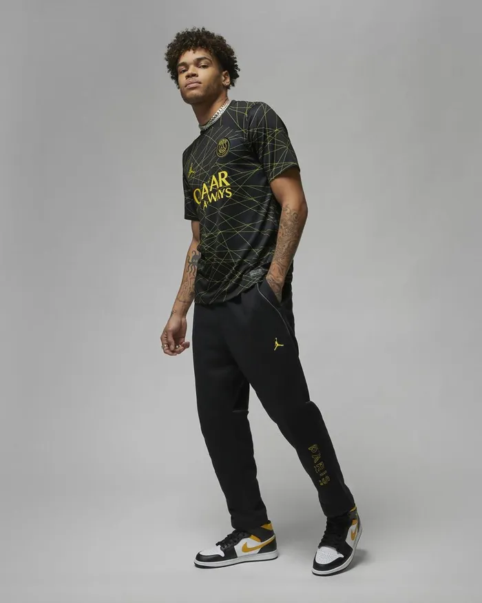 Men Nike Trousers And Tights Paris SaintGermain Blacktour Yellow
