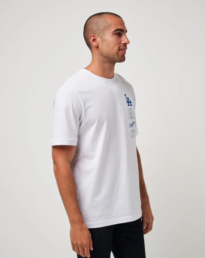 Men Tees TravisMathew LOS ANGELES DODGERS SUNSET SLAM TEE White Men Tees TravisMathew LOS ANGELES DODGERS SUNSET SLAM TEE White