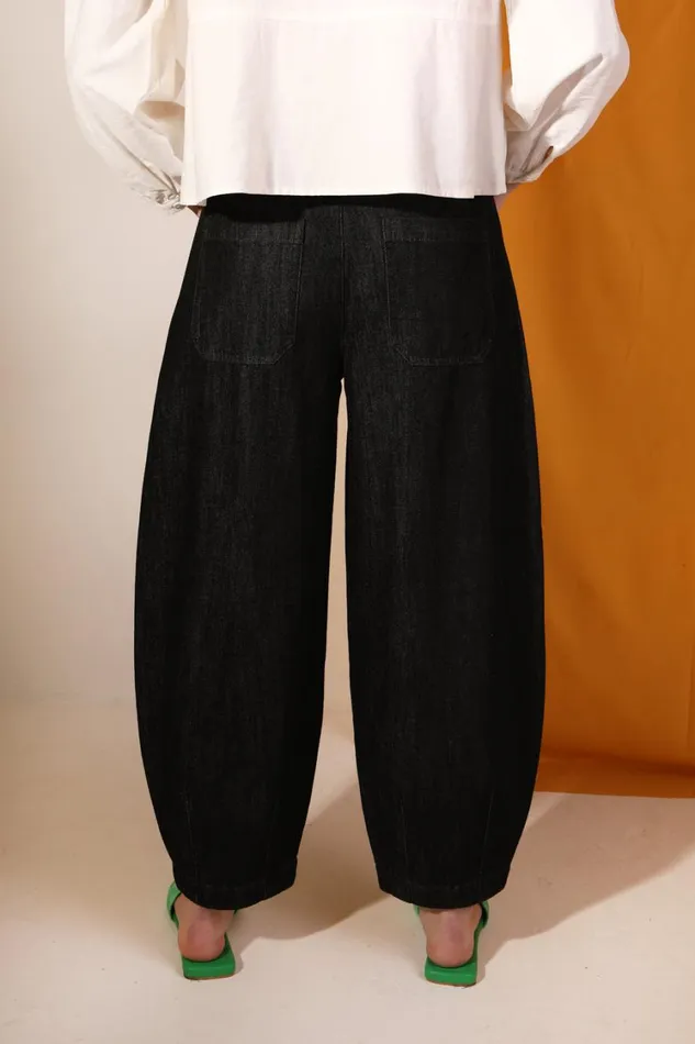 Miguel Jean Black Womens LF Markey Trousers