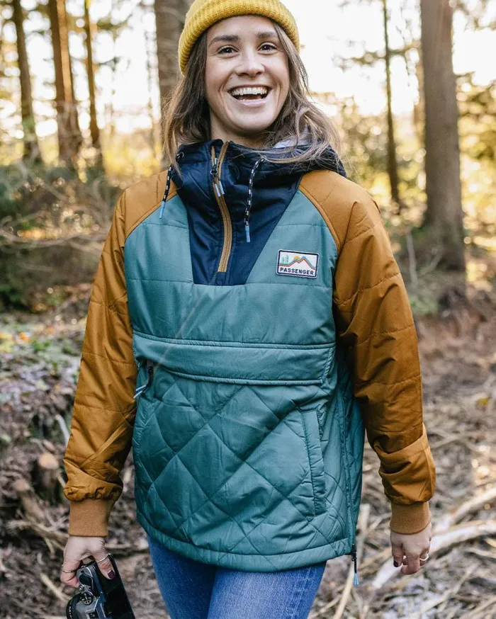 Passenger Clothing Ocean Recycled Insulated 12 Zip Jacket Deep Ocean Women Jackets