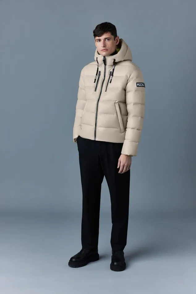 Puffer Men Mackage VICTOR Lustrous Light Down Jacket With Hood For Men Black Puffer Men Mackage VICTOR Lustrous Light Down Jacket With Hood For Men Black