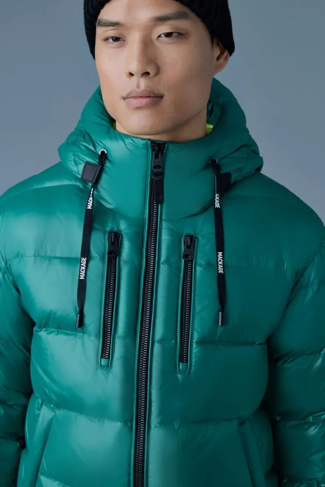 Puffer Men Mackage VICTOR Lustrous Light Down Jacket With Hood For Men Black Puffer Men Mackage VICTOR Lustrous Light Down Jacket With Hood For Men Black