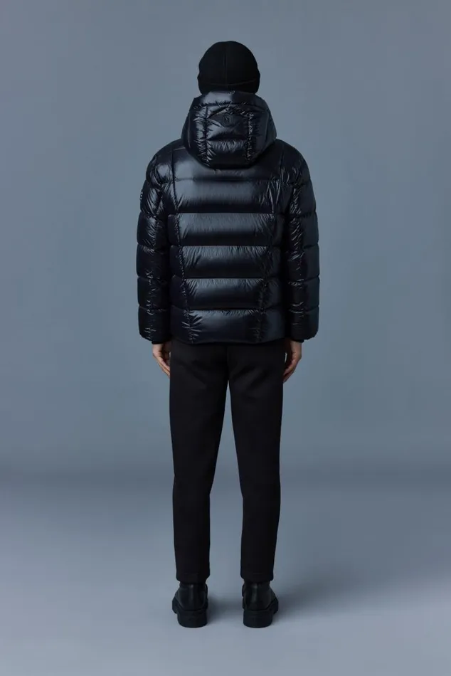 Puffer Men Mackage VICTOR Lustrous Light Down Jacket With Hood For Men Black Puffer Men Mackage VICTOR Lustrous Light Down Jacket With Hood For Men Black