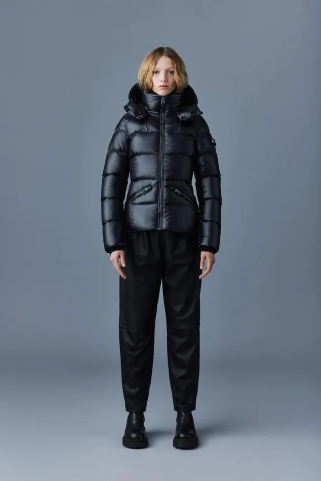 Puffers Women Mackage MADALYN Lustrous Light Down Jacket With Hood For Ladies White Puffers Women Mackage MADALYN Lustrous Light Down Jacket With Hood For Ladies White