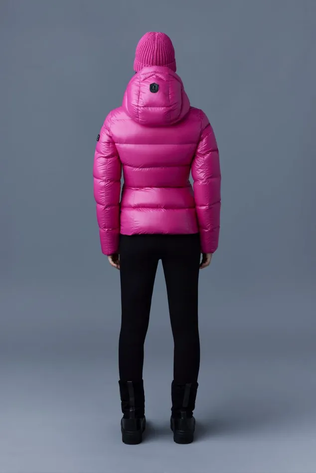 Puffers Women Mackage MADALYN Lustrous Light Down Jacket With Hood For Ladies White Puffers Women Mackage MADALYN Lustrous Light Down Jacket With Hood For Ladies White