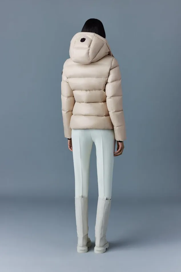 Puffers Women Mackage MADALYN Lustrous Light Down Jacket With Hood For Ladies White Puffers Women Mackage MADALYN Lustrous Light Down Jacket With Hood For Ladies White