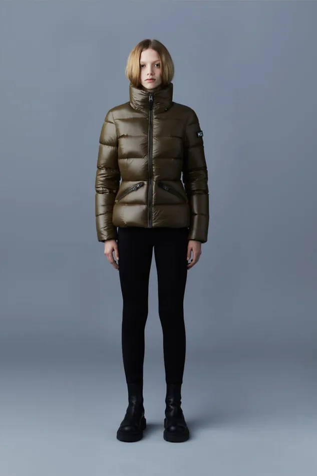 Puffers Women Mackage MADALYN Lustrous Light Down Jacket With Hood For Ladies White Puffers Women Mackage MADALYN Lustrous Light Down Jacket With Hood For Ladies White