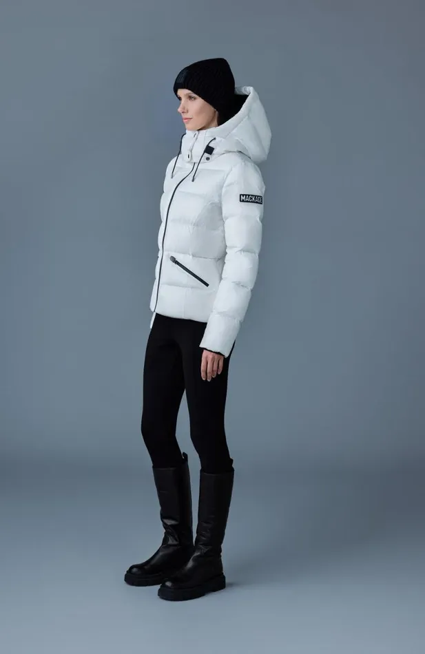 Puffers Women Mackage MADALYN Lustrous Light Down Jacket With Hood For Ladies White Puffers Women Mackage MADALYN Lustrous Light Down Jacket With Hood For Ladies White