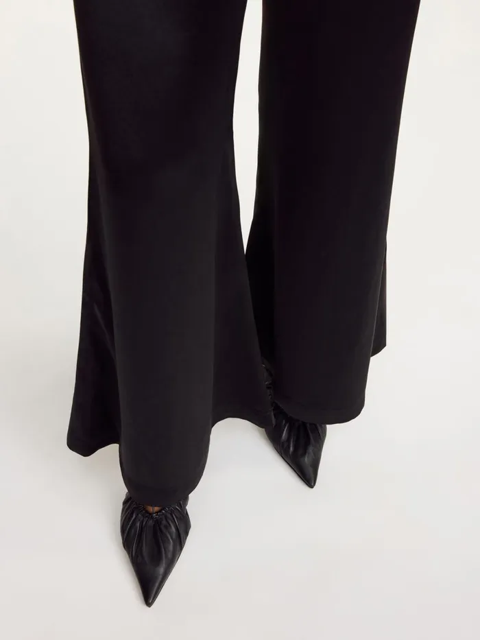 Trousers Women By Malene Birger Lucee Flared Trousers Black