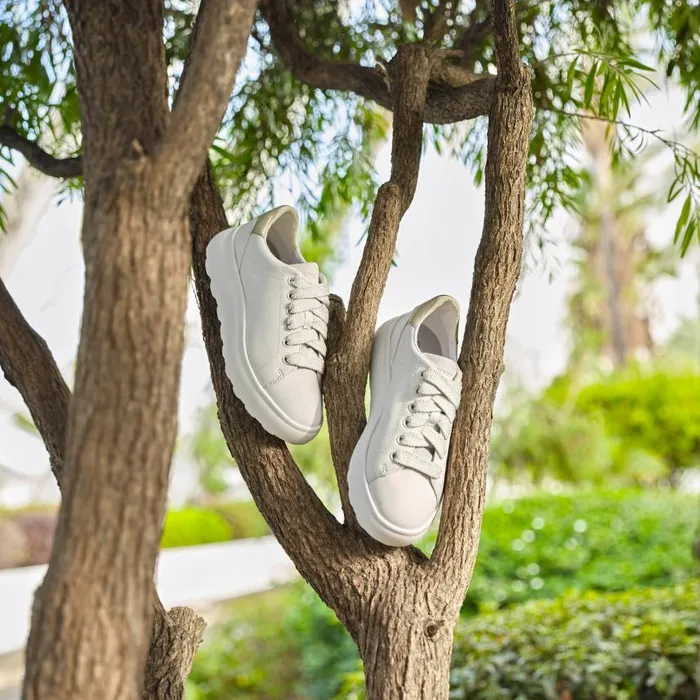 Woman Geox Sneakers SPHERICA EC41 Women039s White Low Top Sneakers Geox Whitegold