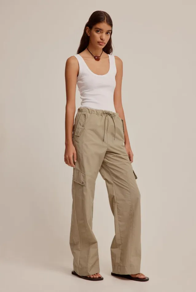 Woman Venroy TShirts and Tanks Scoop Neck Straight Hem Rib Tank